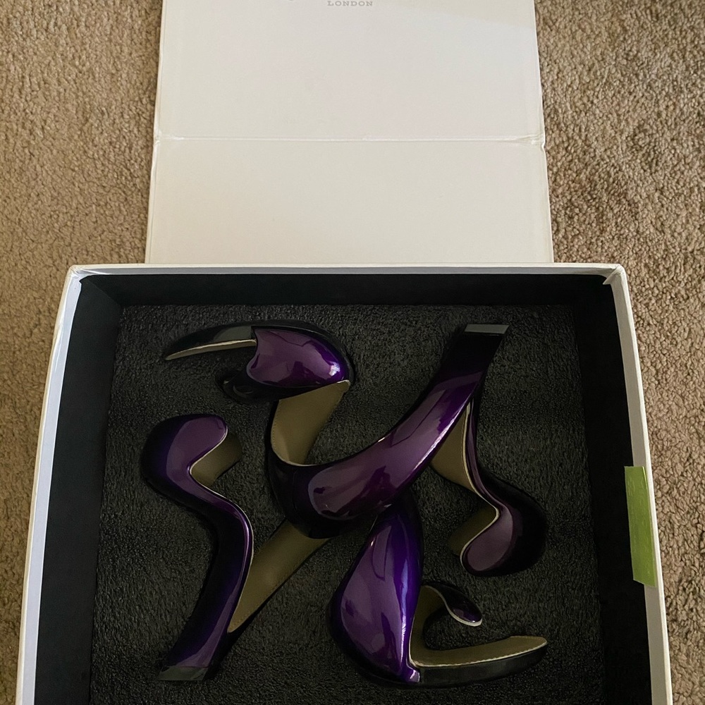 JULIAN HAKES MOJITO HEELS SIZE 37